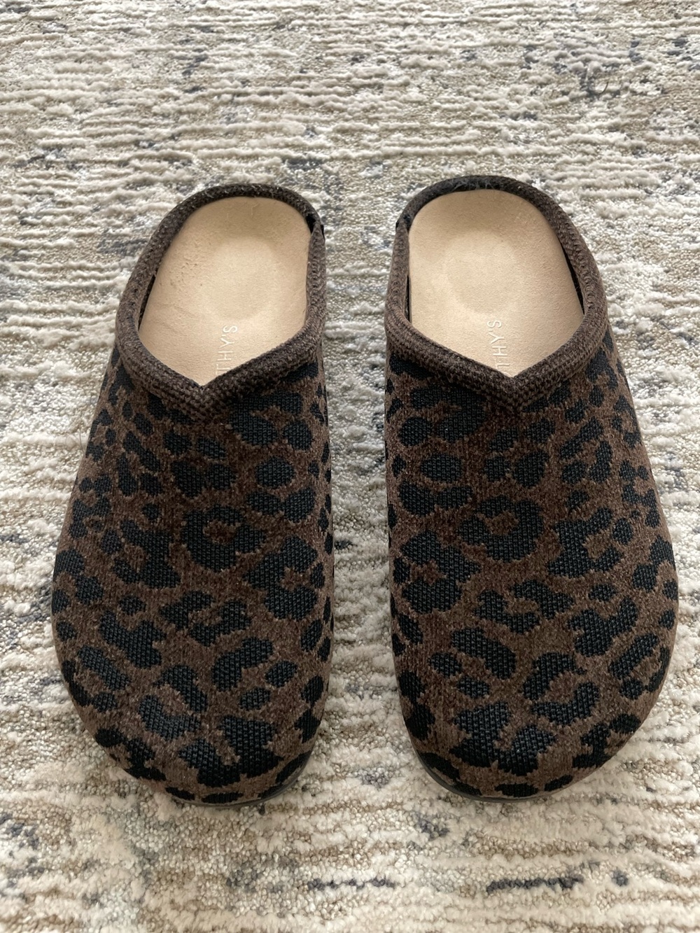 Rothy's The Revelvet Casual Clog Brown Leopard Velvet Rare Size 10